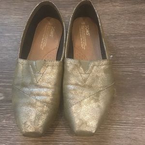 Brushed Gold Toms Flats Size 8